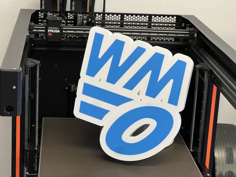 Enseigne lumineuse et logo en impression 3D